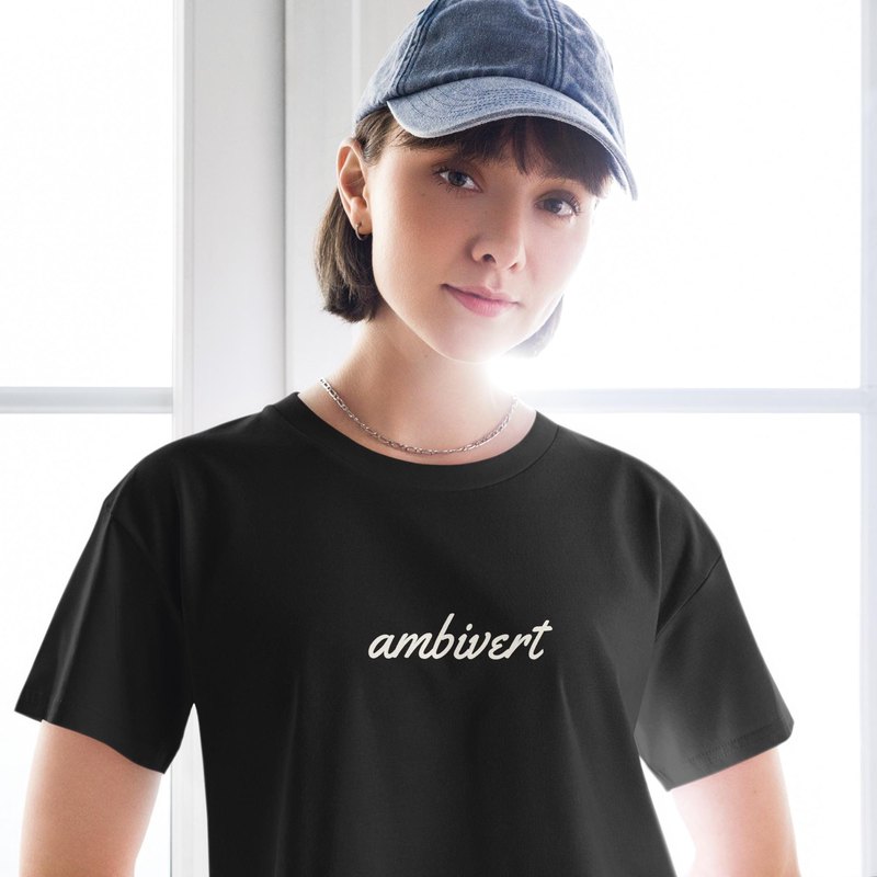 Cursive ambivert Crop Top, Black